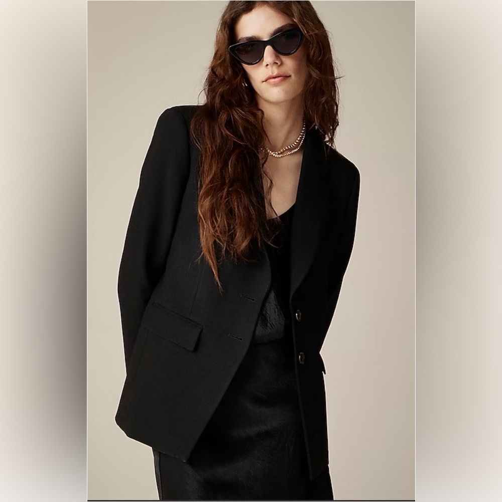 J.Crew Madelyn blazer in four-season stretch Sz 8